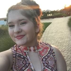 Meet your Posher, Madelynn